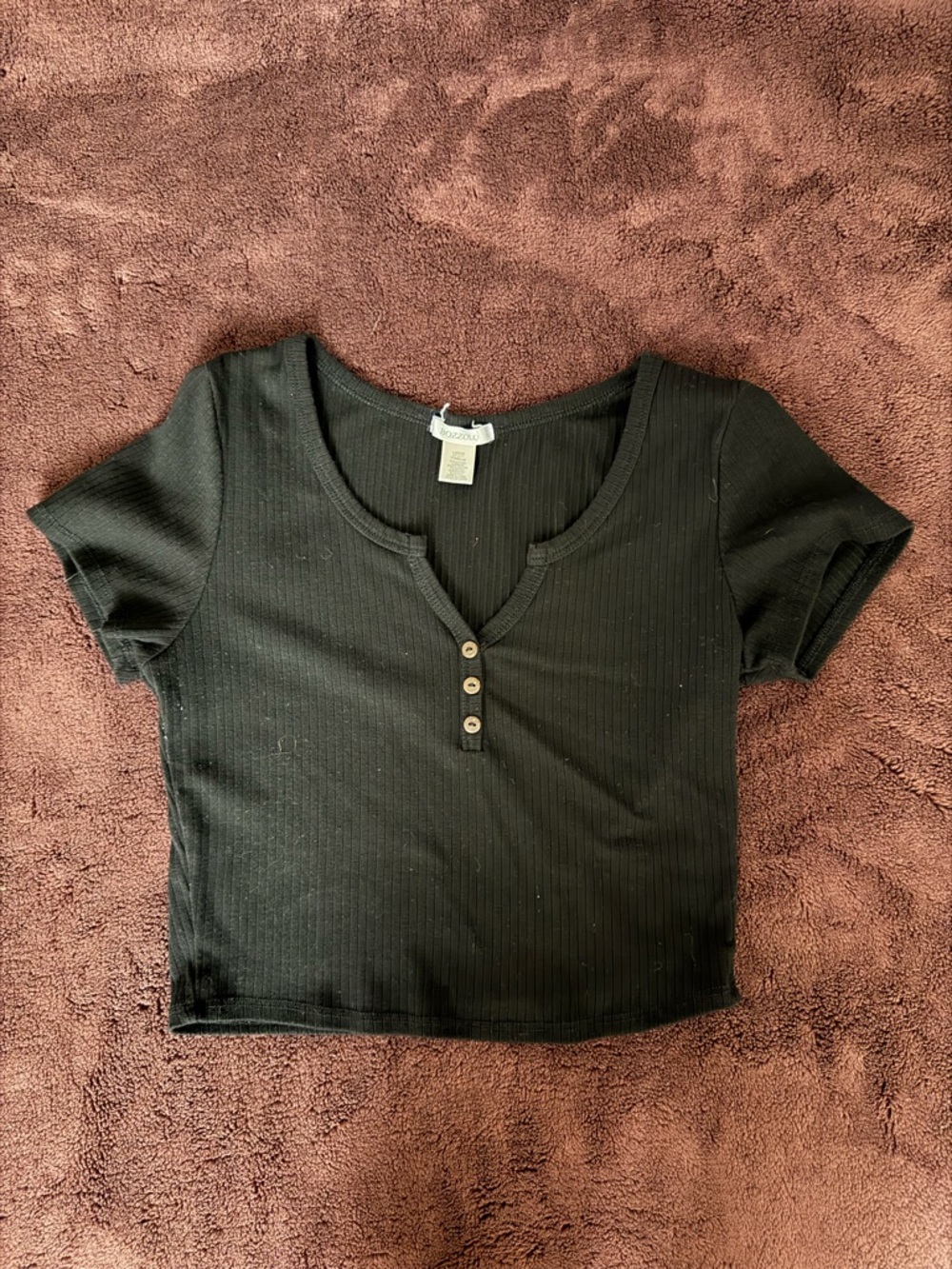 Bozzolo Black Ribbed Henley Crop Top